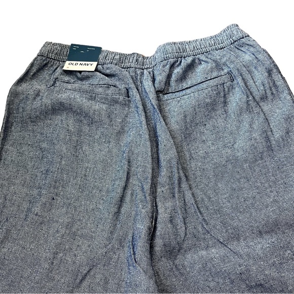 NWT • Old Navy Chambray Crop High Rise - Picture 4 of 10